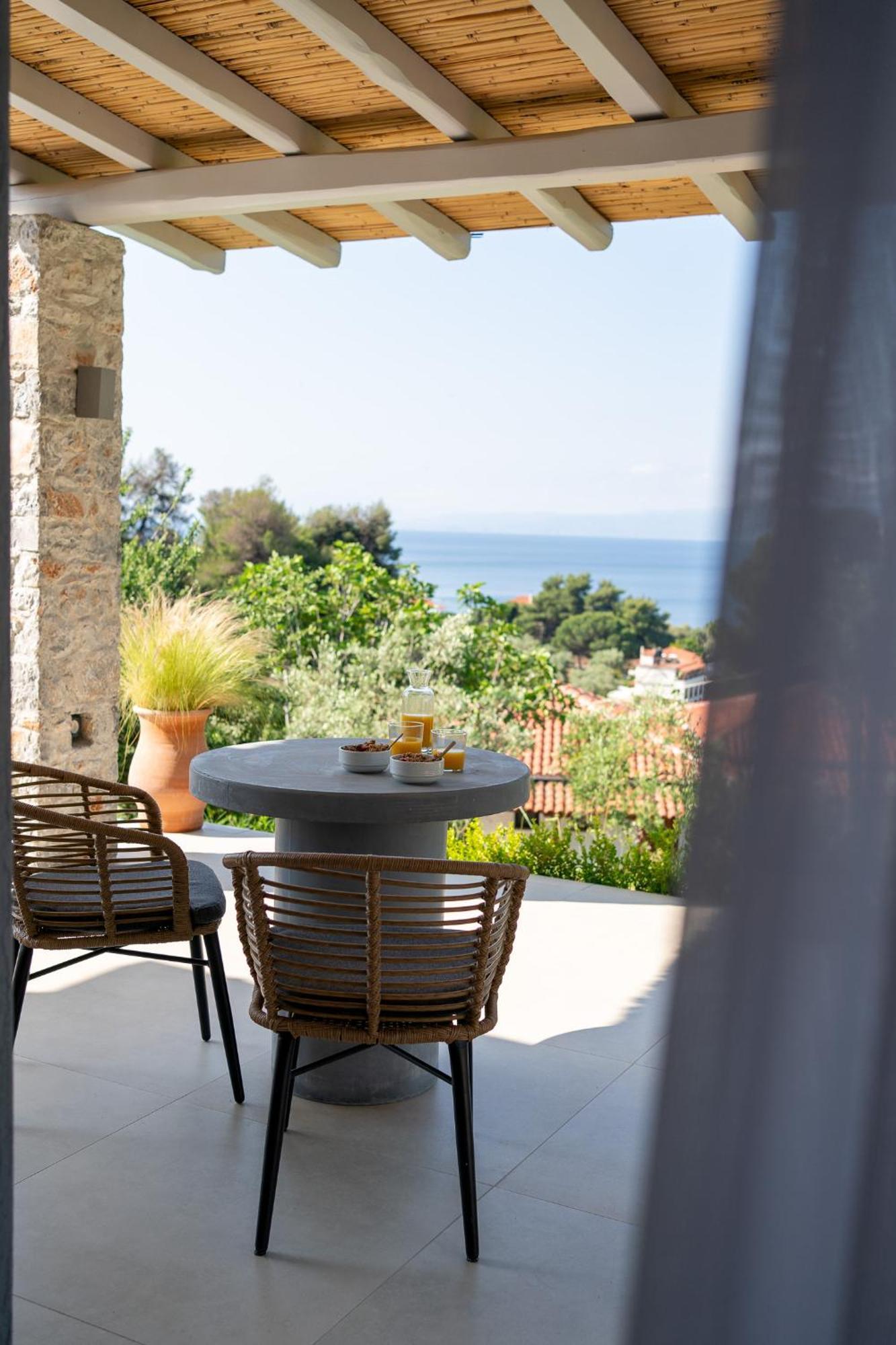 Stone Build Suite With Private Pool Kolios Exterior foto